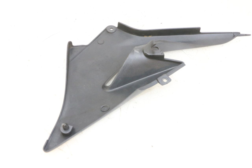 photo de CARENA SOTTO SELLA SINISTRA KAWASAKI ZR 7 750 (1999 - 2001) - Primo piano tecnico