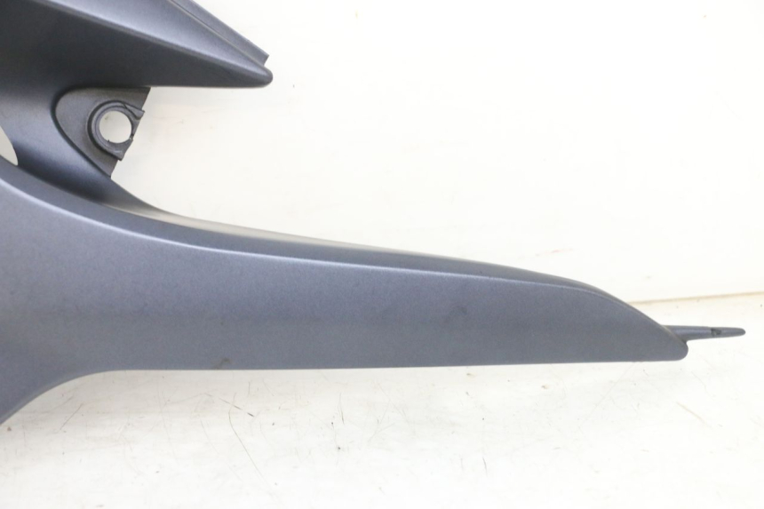 photo de CARENA SOTTO SELLA SINISTRA KAWASAKI ZR 7 750 (1999 - 2001) - Ricambio usato controllato