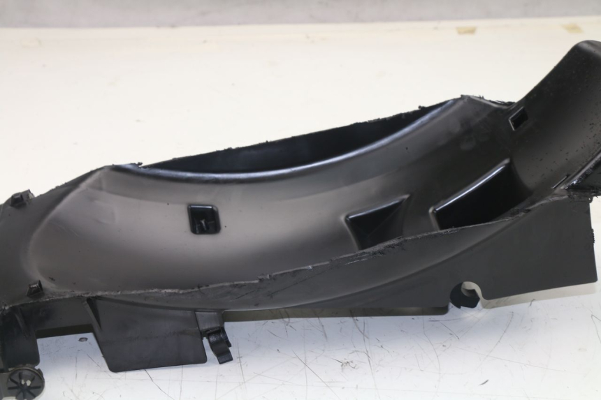 photo de COPERCHIO SOTTO SELLA HONDA CBF N 600 (2004 - 2007)