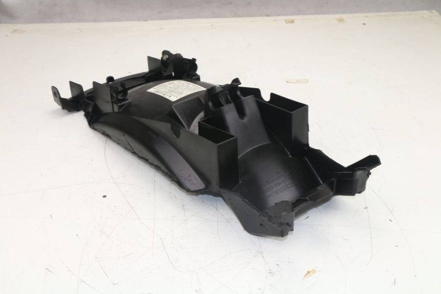 photo de COPERCHIO SOTTO SELLA HONDA CBF N 600 (2004 - 2007)