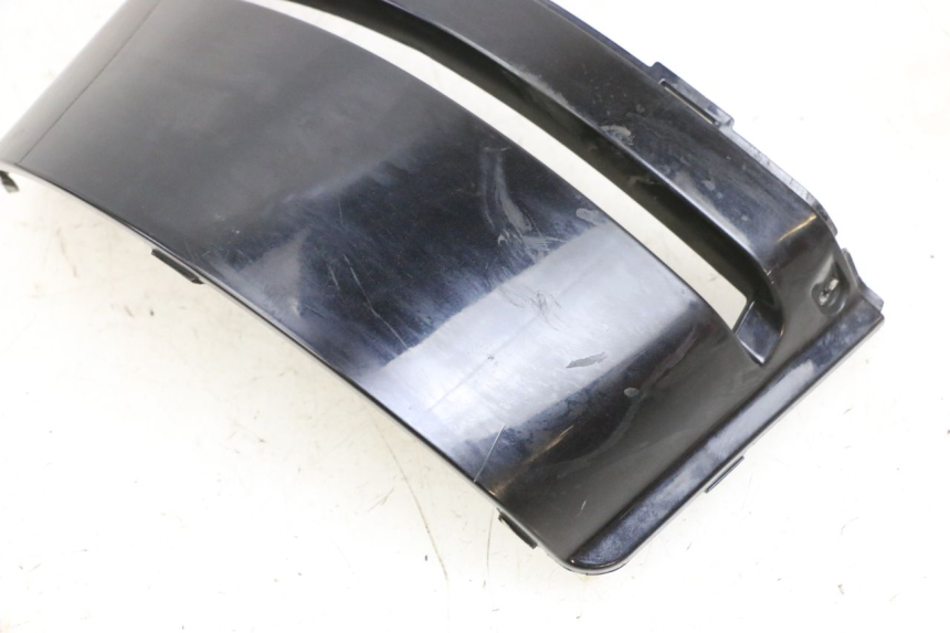 photo de COPERCHIO SOTTO SELLA KYMCO LIKE 125 (2009 - 2016) - Dettagli dei punti di fissaggio