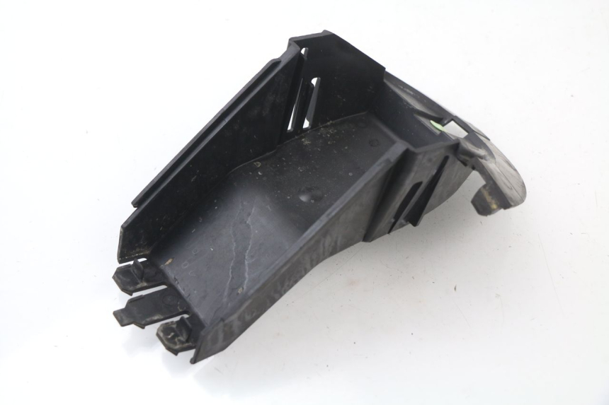 photo de COPERCHIO SOTTO SELLA PEUGEOT LOOXOR 125 (2002 - 2006)