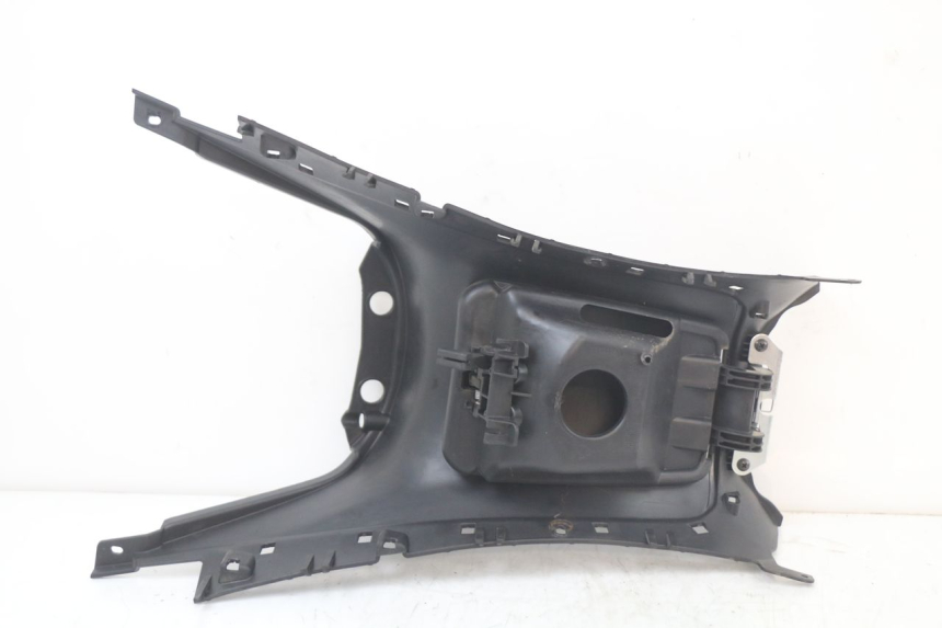 photo de CARENA SOTTO SELLA PIAGGIO MP3 HPE 350 (2018 - 2020)