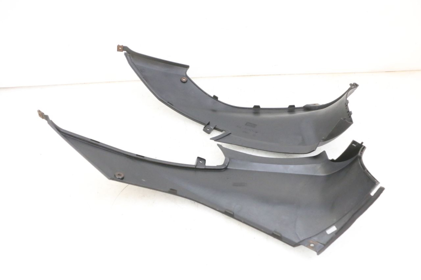 photo de COPERCHIO SOTTO SELLA YAMAHA NEOS NEO'S 4T 50 (2008 - 2016) - Primo piano tecnico