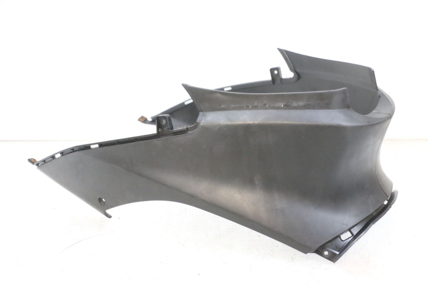 photo de COPERCHIO SOTTO SELLA YAMAHA NEOS NEO'S 4T 50 (2008 - 2016) - Dettagli dei punti di fissaggio