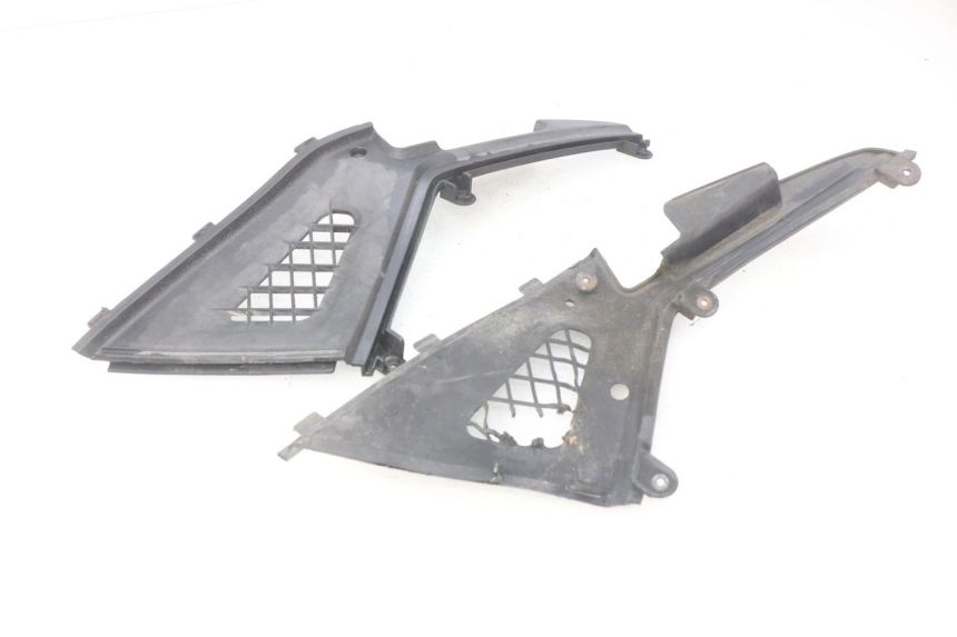 photo de CACHE SOTTO SELLA KYMCO PEOPLE 250 (2004 - 2008)