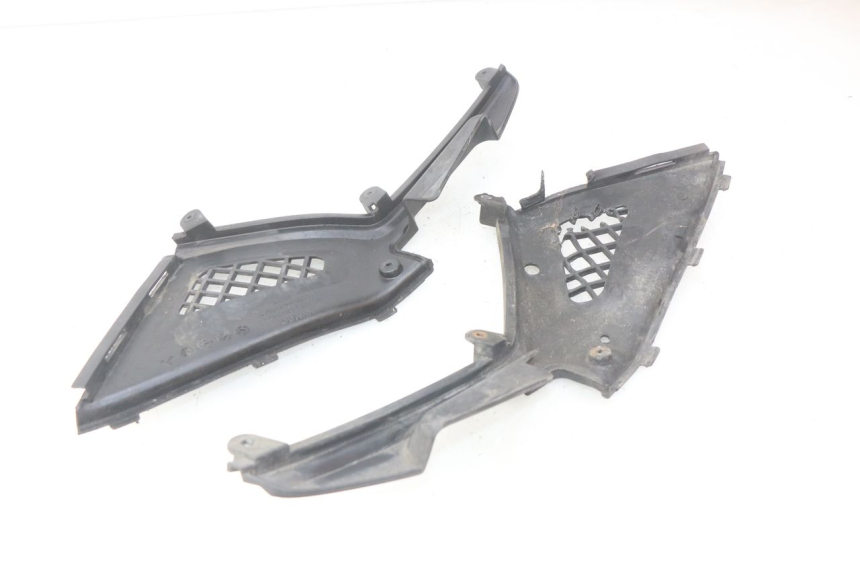 photo de CACHE SOTTO SELLA KYMCO PEOPLE 250 (2004 - 2008)