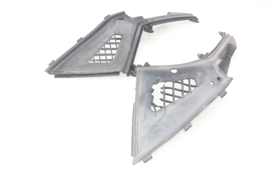 photo de CACHE SOTTO SELLA KYMCO PEOPLE 250 (2004 - 2008)