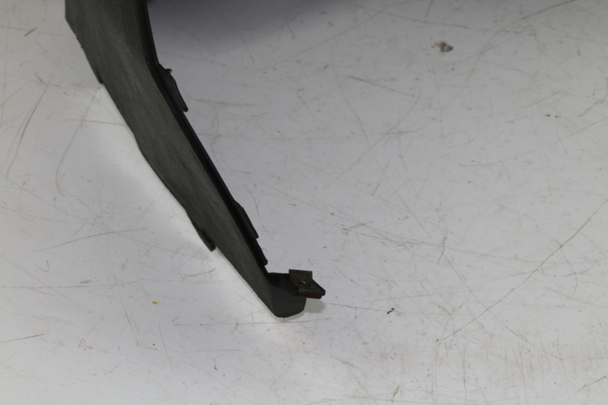 photo de COPERCHIO SOTTO SELLA PEUGEOT VIVACITY NEW 4T 50 (2008 - 2017)