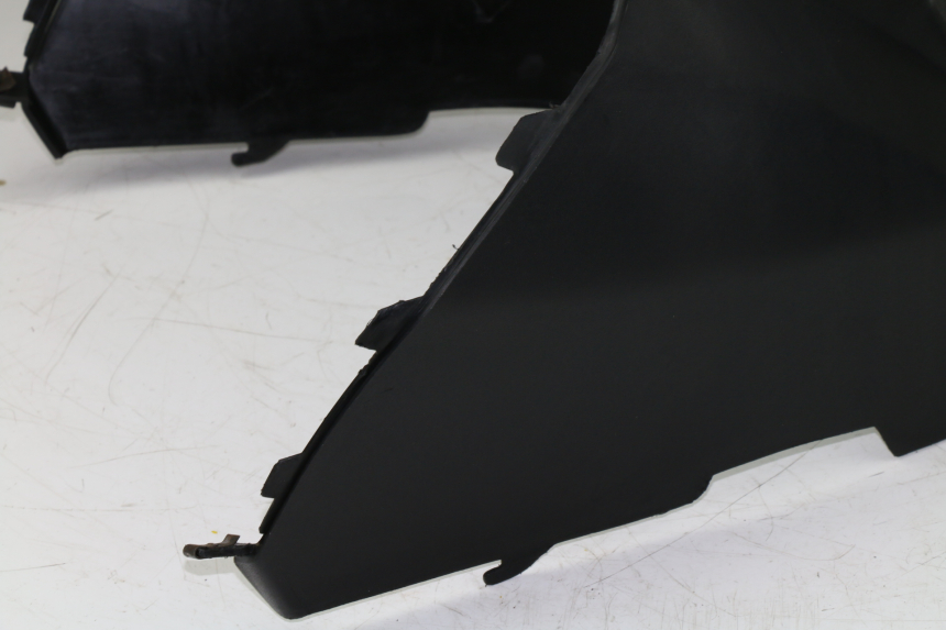 photo de COPERCHIO SOTTO SELLA PEUGEOT VIVACITY NEW 4T 50 (2008 - 2017)