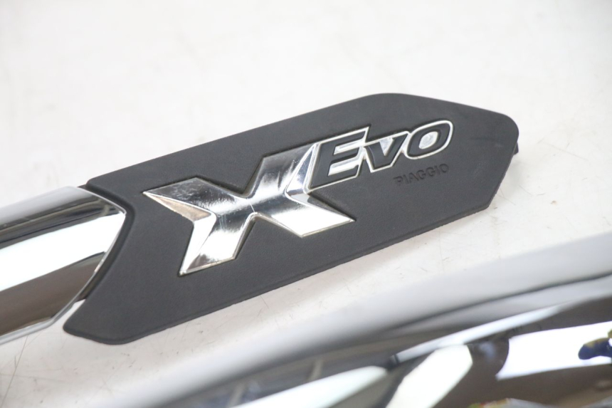 photo de CARENA SOTTO SELLA PIAGGIO XEVO - X EVO 125 (2007 - 2016)