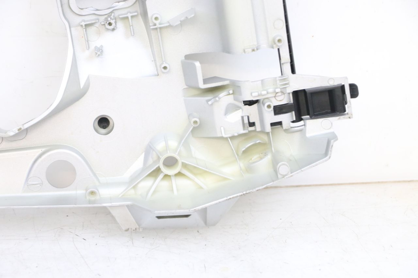 photo de CARENA SOTTO SELLA BMW R GS 1250 (2021 - 2024) - Focus sulla struttura