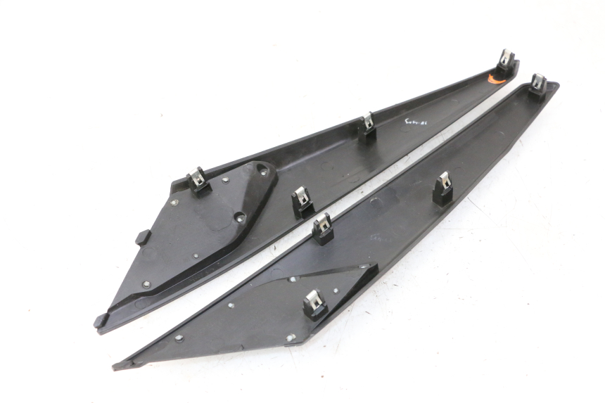 photo de CACHE SOTTO SELLA APRILIA SXR 50 (2021 - 2023)