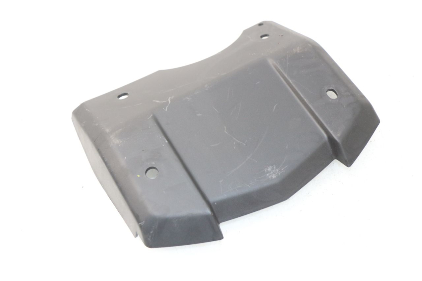 photo de COPERCHIO SOTTO SELLA YAMAHA FZ8 800 (2010 - 2016)