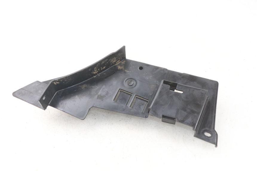 photo de COPERCHIO SOTTO SELLA YAMAHA TW 125 (1998 - 2002)