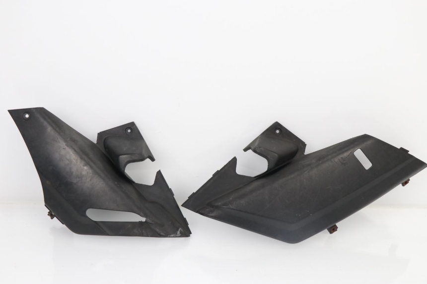 photo de COPERCHIO SOTTO SELLA YAMAHA XMAX X-MAX 125 (2006 - 2009)