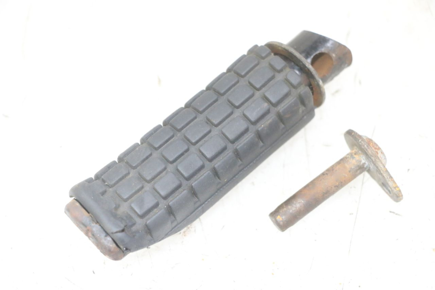 photo de PEDANA POSTERIORE DESTRA HONDA CBF 500 (2004 - 2007)