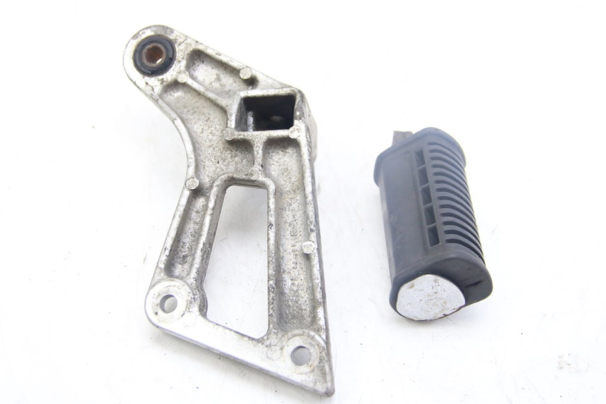 photo de PIANTAFERRO POSTERIORE DESTRO SUZUKI GSX-F GSX  F 1100 (1988 - 1994)