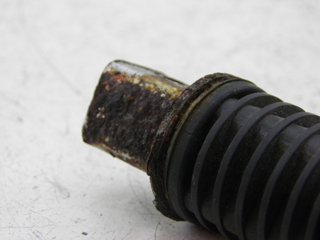 photo de PIANTAFERRO POSTERIORE DESTRO HONDA VT C SHADOW 125 (1999 - 2007)