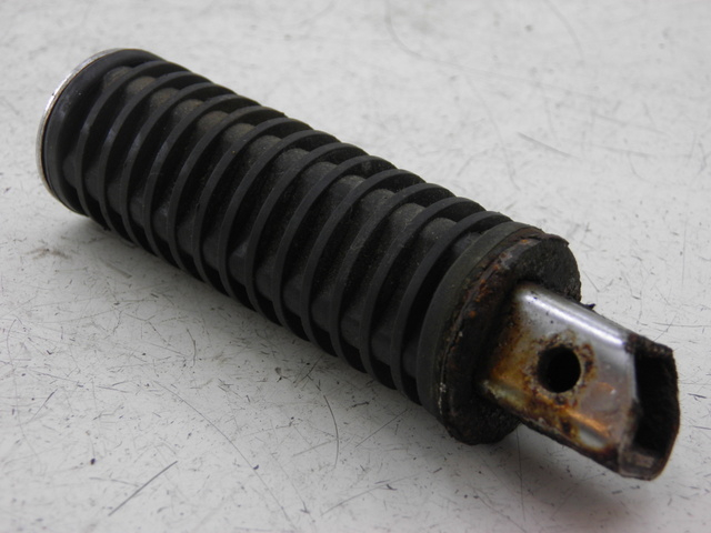 photo de PIANTAFERRO POSTERIORE DESTRO HONDA VT C SHADOW 125 (1999 - 2007)