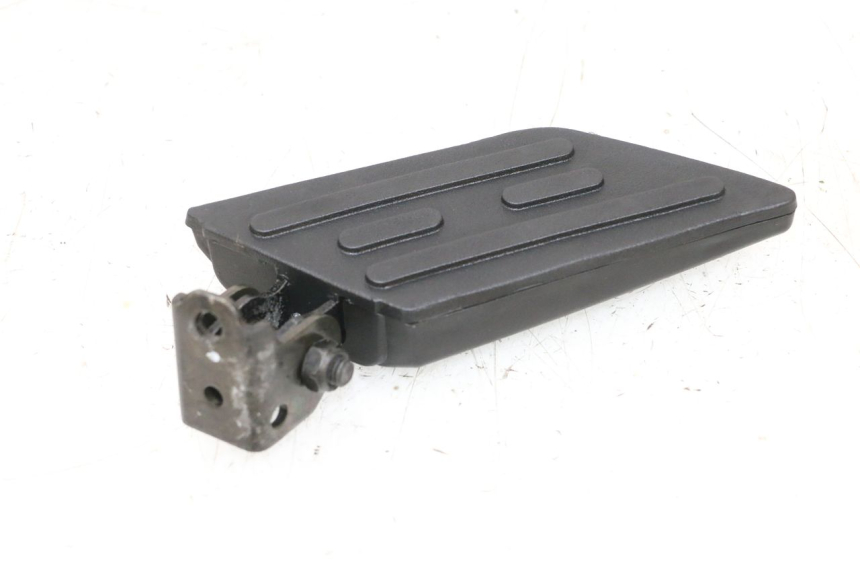 photo de PIANTAFERRO POSTERIORE DESTRO PEUGEOT KISBEE 2T 50 (2010 - 2017) - Stato della superficie e materiale