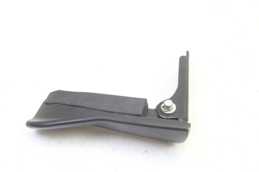 photo de PEDANA POSTERIORE DESTRA PIAGGIO MP3 HPE 310 (2024 - 2025)
