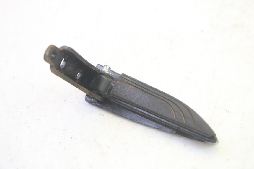 photo de PEDANA POSTERIORE DESTRA PIAGGIO MP3 500 (2016 - 2018) - Primo piano tecnico