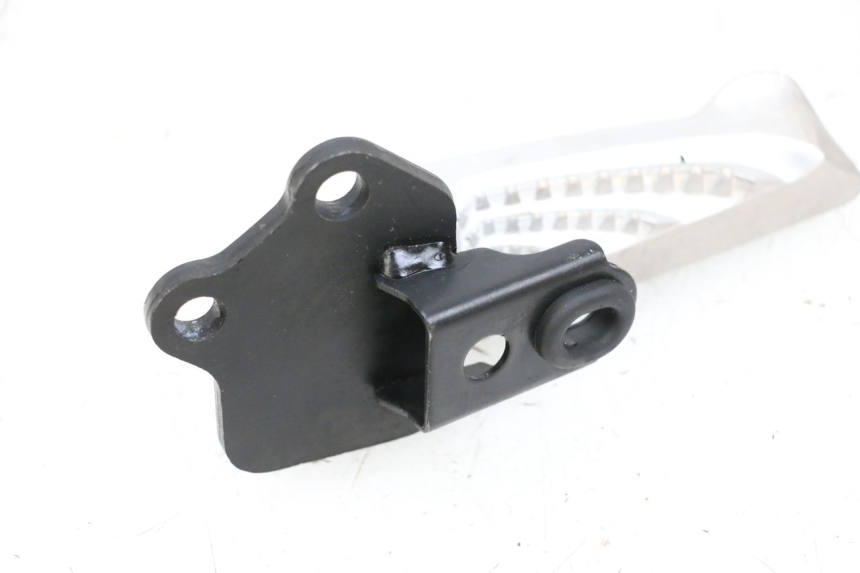 photo de PEDANA POSTERIORE DESTRA YAMAHA NEO'S CORE 1 (2022 - 2026) - Dettaglio del componente