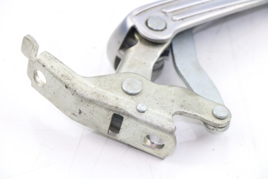 photo de Poggiapiedi posteriore destro PIAGGIO VESPA GTS IE 300 (2010 - 2016) - Zoom sui componenti