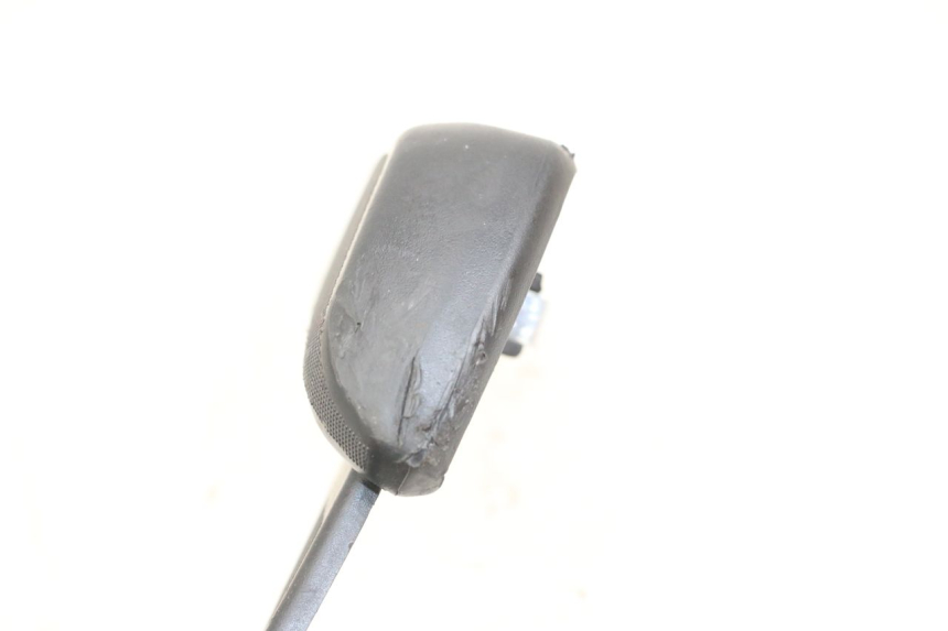 photo de PEDANA POSTERIORE DESTRA PIAGGIO VESPA PRIMAVERA 4T 50 (2021 - 2024)