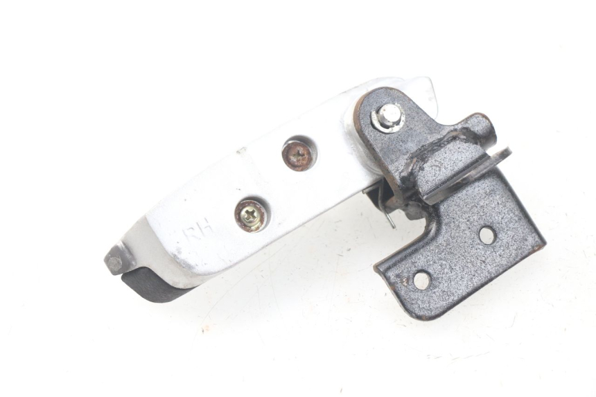 photo de Poggiapiedi posteriore destro DAELIM S3 125 (2010 - 2017)