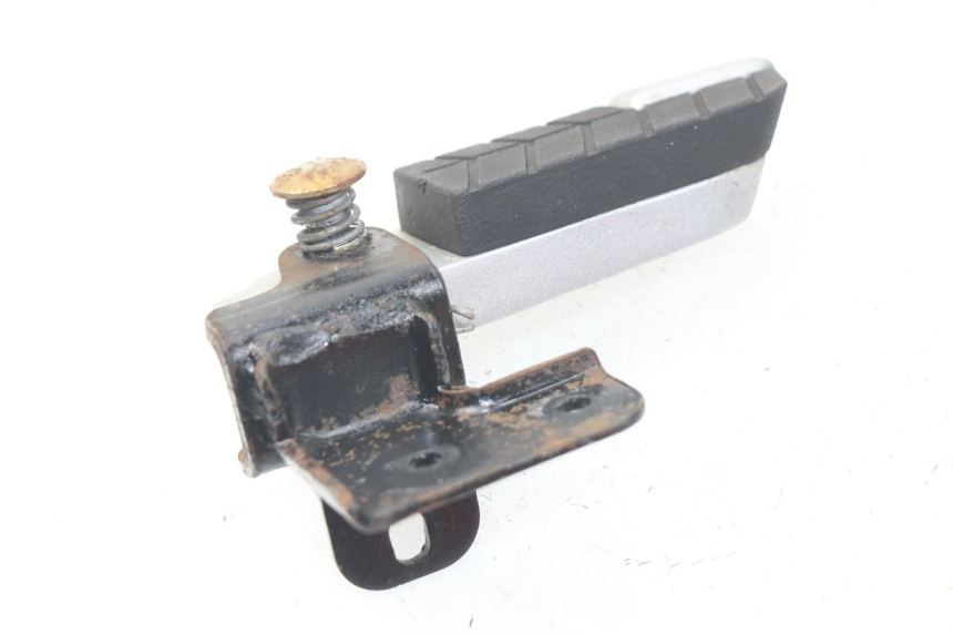 photo de Poggiapiedi posteriore destro DAELIM S3 125 (2010 - 2017)