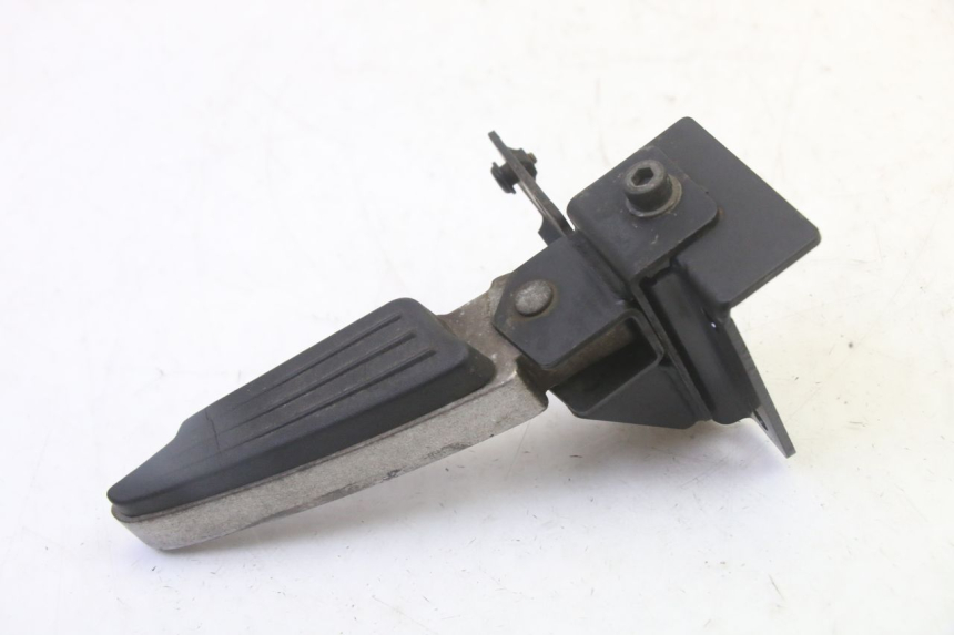 photo de PEDANA POSTERIORE DESTRA PEUGEOT SATELIS 125 (2010 - 2012)