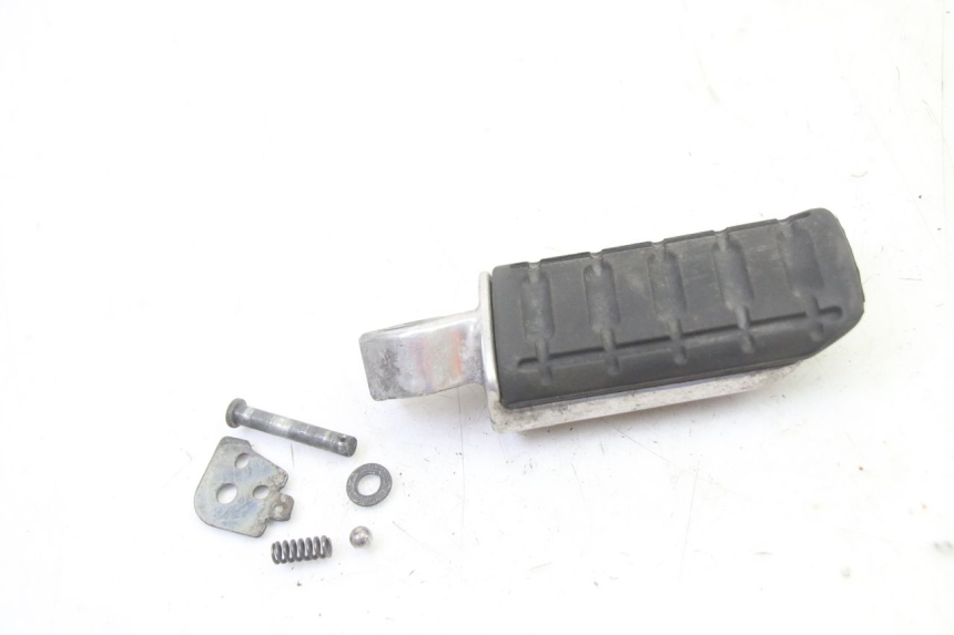 photo de PEDANA POSTERIORE DESTRA HONDA ST PAN EUROPEAN 1300 (2002 - 2013)
