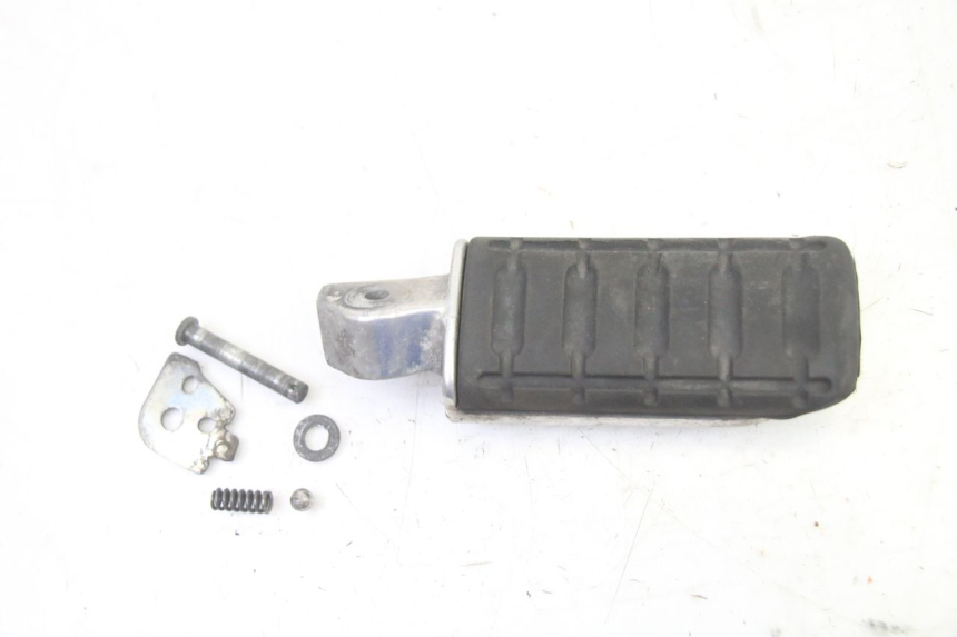 photo de PEDANA POSTERIORE DESTRA HONDA ST PAN EUROPEAN 1300 (2002 - 2013)