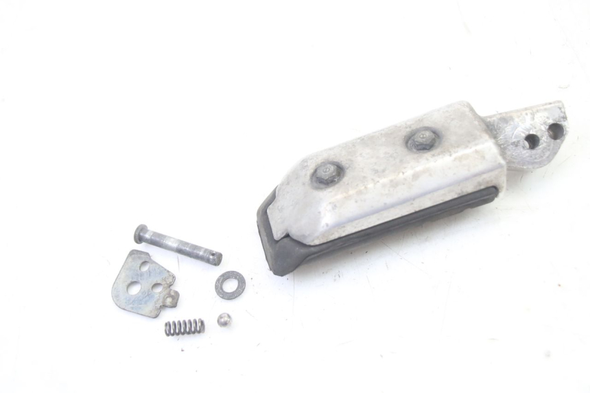 photo de PEDANA POSTERIORE DESTRA HONDA ST PAN EUROPEAN 1300 (2002 - 2013)