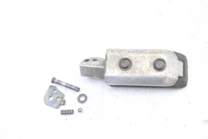 photo de PEDANA POSTERIORE DESTRA HONDA ST PAN EUROPEAN 1300 (2002 - 2013)