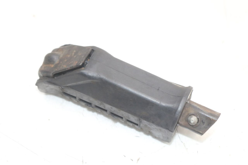 photo de PEDANA POSTERIORE DESTRA SUZUKI GS F 500 (2004 - 2007)