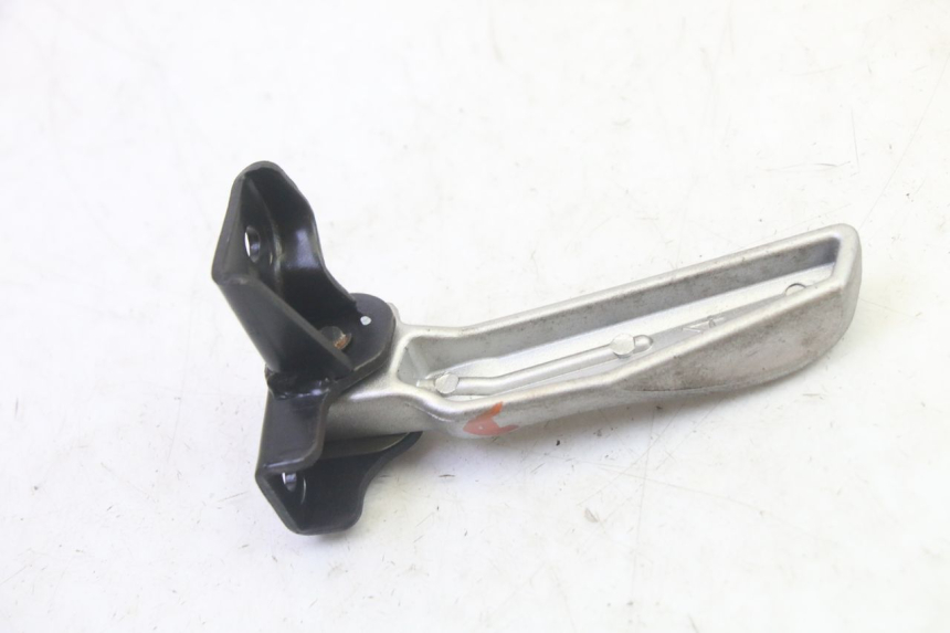 photo de PEDANA POSTERIORE DESTRA PEUGEOT TWEET PRO EFI 4T 50 (2021 - 2022)