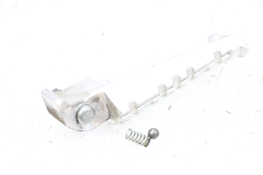 photo de Poggiapiedi posteriore destro YAMAHA X-MAX XMAX 125 (2010 - 2013) - Dettaglio del componente