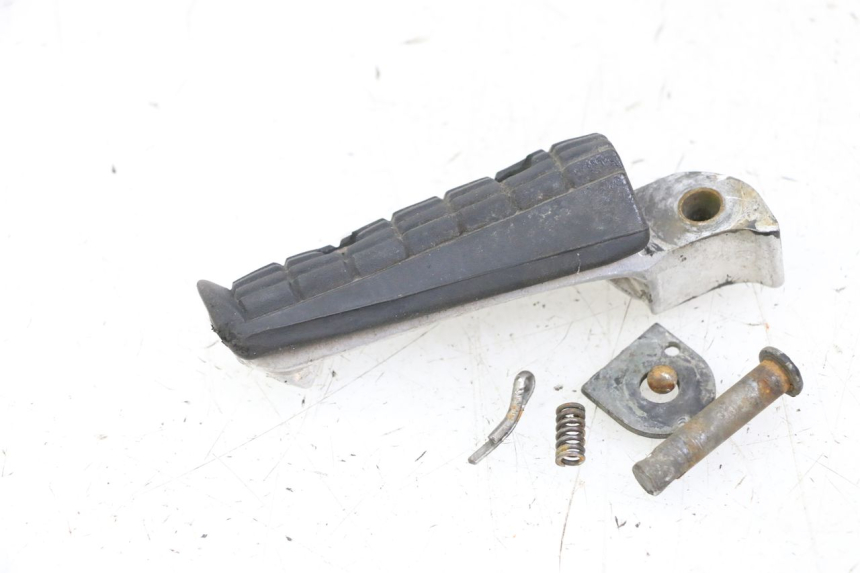 photo de PEDANA POSTERIORE DESTRA YAMAHA XJN DIVERSION 600 (2000 - 2003)