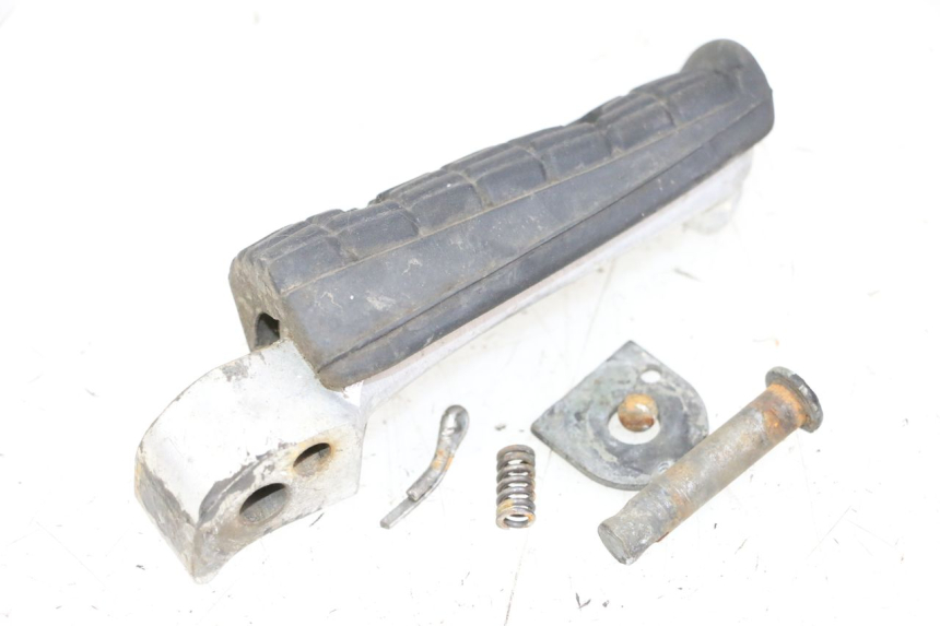 photo de PEDANA POSTERIORE DESTRA YAMAHA XJN DIVERSION 600 (2000 - 2003)