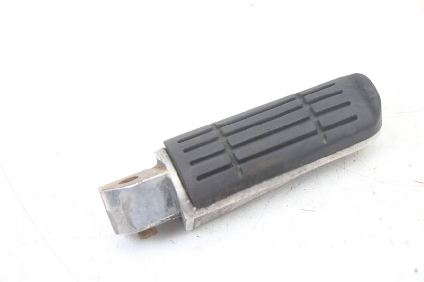 photo de PEDANA POSTERIORE DESTRA YAMAHA FZS FAZER 600 (2001 - 2003)