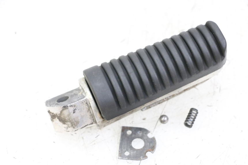 photo de PEDANA POSTERIORE DESTRA YAMAHA XJ6 ABS 600 (2008 - 2016)