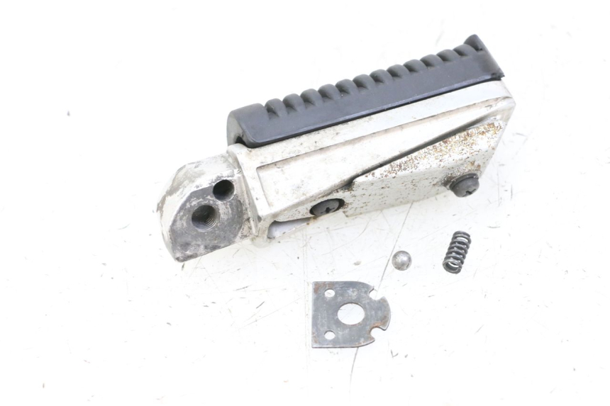 photo de PEDANA POSTERIORE DESTRA YAMAHA XJ6 ABS 600 (2008 - 2016)