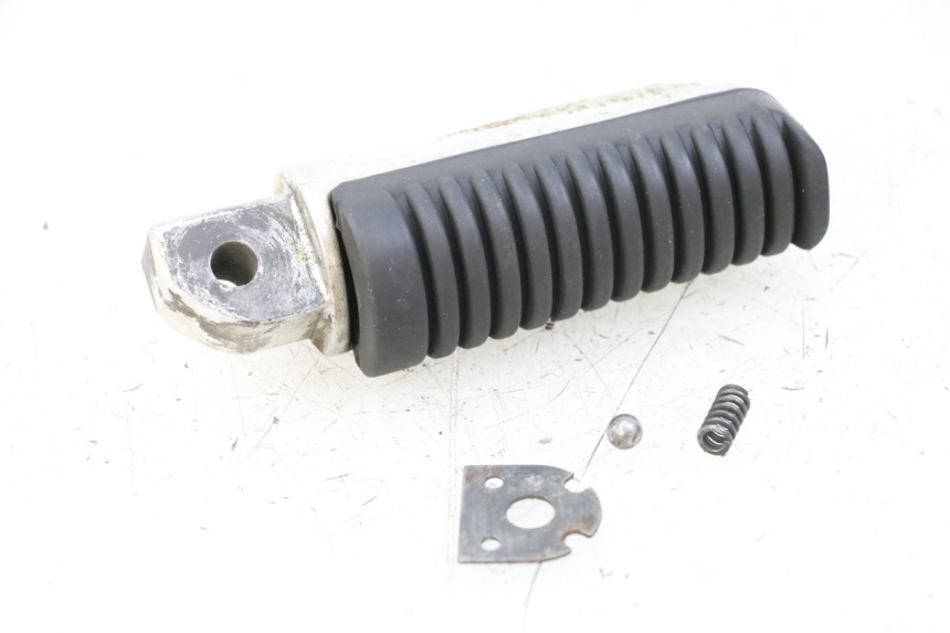 photo de PEDANA POSTERIORE DESTRA YAMAHA XJ6 ABS 600 (2008 - 2016)