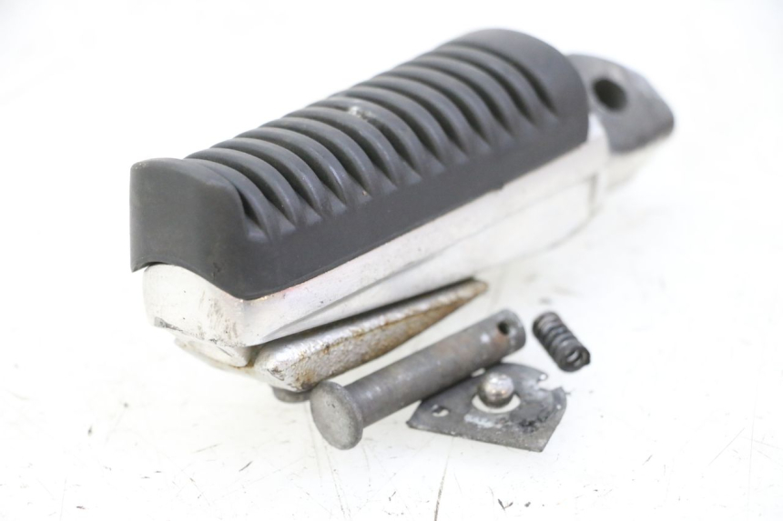 photo de PEDANA POSTERIORE DESTRA YAMAHA XJ6 ABS 600 (2008 - 2016)