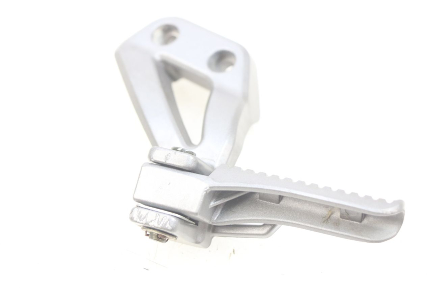 photo de PEDANA POSTERIORE SINISTRA ORCAL CAVARO 4T 50 (2019 - 2023)