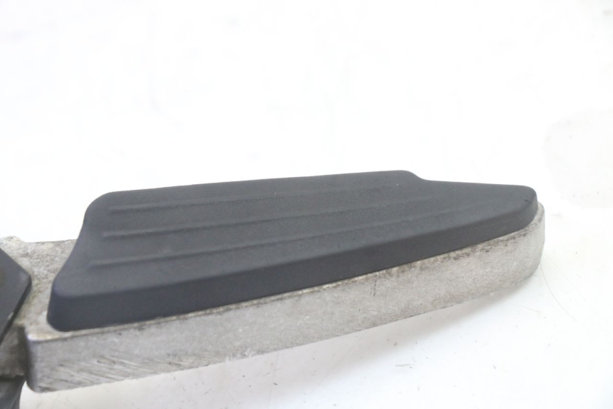 photo de PIANTAFERRO POSTERIORE SINISTRO PEUGEOT CITYSTAR 50 (2013 - 2017)