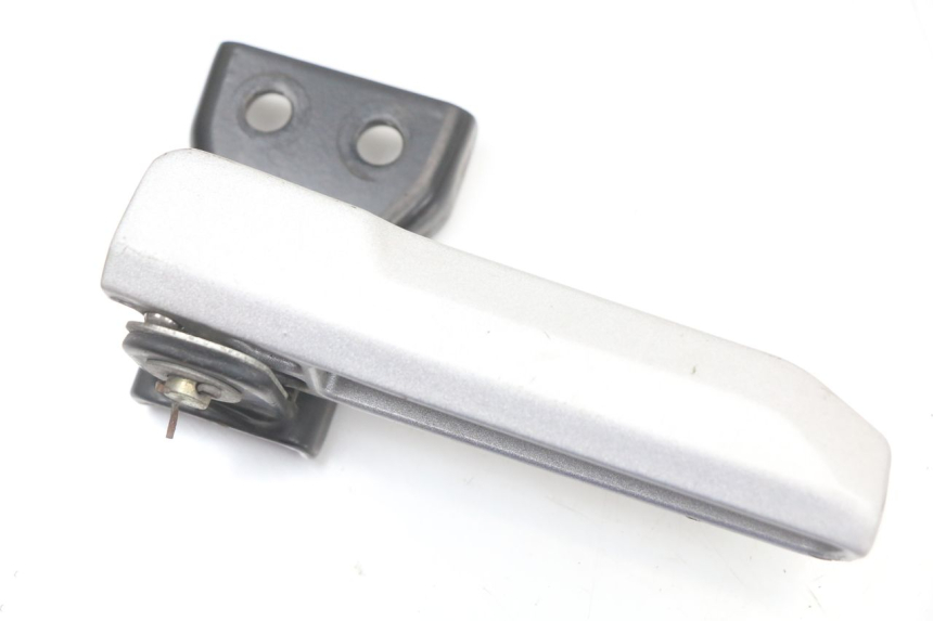 photo de PEDANA POSTERIORE SINISTRA LONGJIA EASY MAX 125 (2020 - 2024)